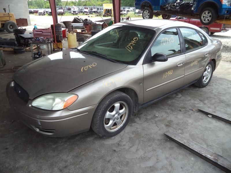 04 FORD TAURUS FUSE BOX 345120 | Holland, Ohio