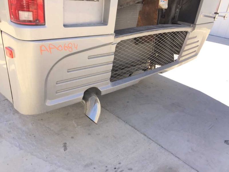 06 Fleetwood Providence RV Motorhome Rear Fiberglass Bumper Cap Clip w