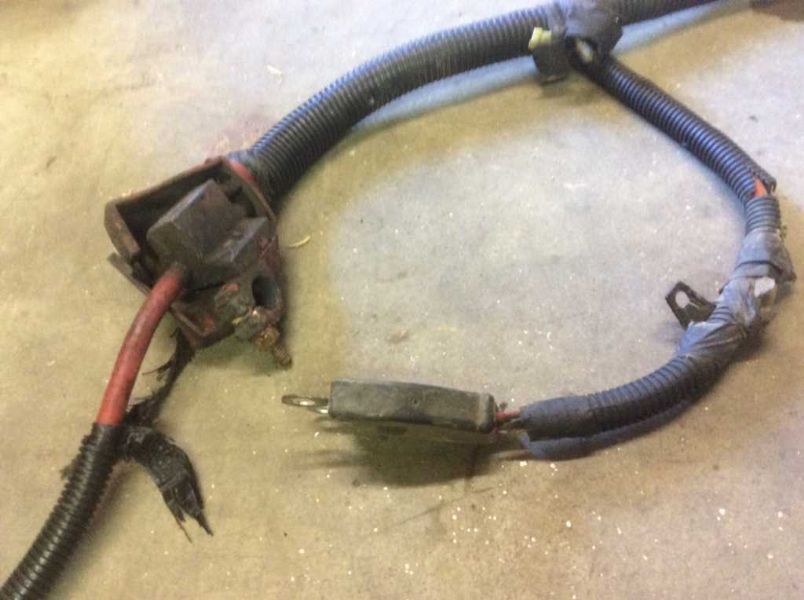 99 00 01 02 03 FORD F250 F350 SUPER DUTY 7.3L DIESEL POSITIVE BATTERY