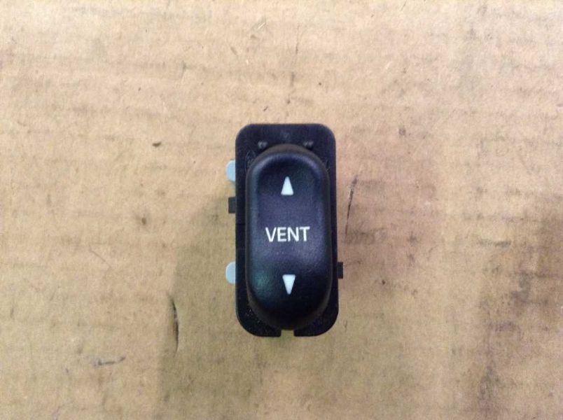 00 01 02 03 04 05 FORD EXCURSION REAR QUARTER PANEL VENT WINDOW SWITCH eBay