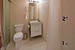 Euro 1, bathroom