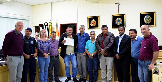 Câmara Municipal de Holambra, 4 de julho de 2016 - Moção de Congratulações à Guarda Municipal de Holambra-1467831010