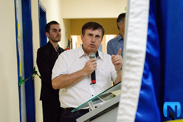 Prefeito critica oposição