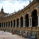 .. is a semi circle of columns and arches....