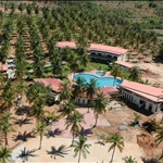 Country_Club_Coconut_Grove_Bangalore.JPG
