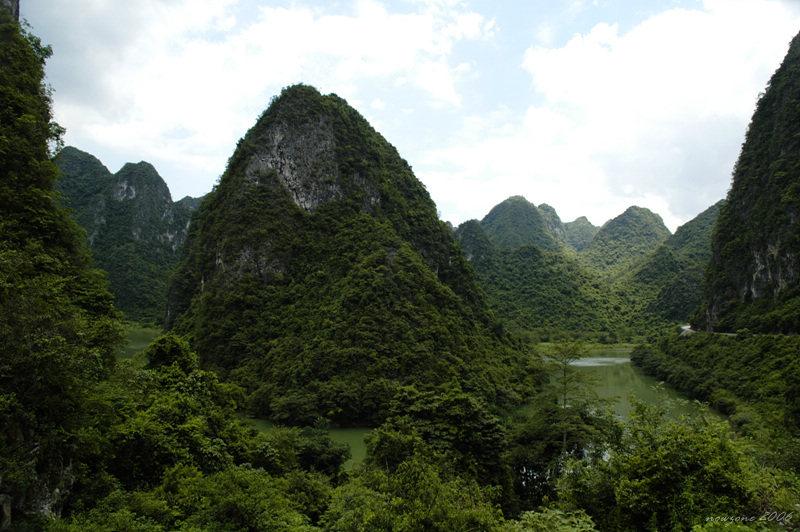 Heishui (Blackwater) River 黑水河