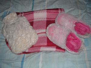 Keeping Warm Survival Kit - Ft. Shaun the Sheep Water Bottle