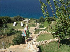 Steps down to the Sea