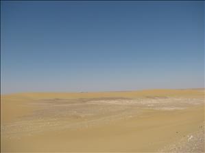 Rieke_onderweg_Farafra-Dakhla_IMG_0582.JPG