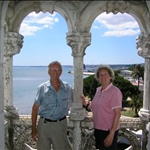 The king and queen look out from the Kings chamber....