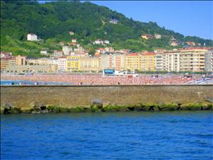 Another busy beach