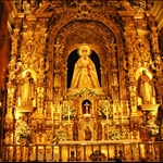 This is the Esperanza de Triana. One of the most venerated statues of the Virgin.
