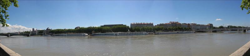 Quai de la Rhone 2副本.jpg