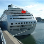 Regal Princess,Montreal pier