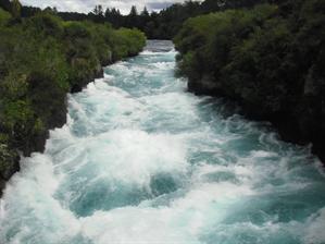 Huka Falls waterfall - soooooo fast!
