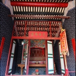 後廳供奉祖先木主