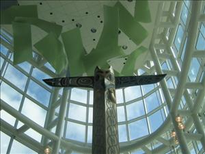 the totem in the airport...