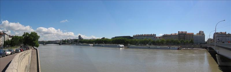 Quai de la Rhone副本.jpg