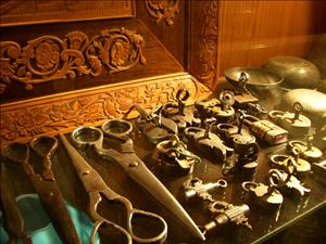 Antiques (Iran)