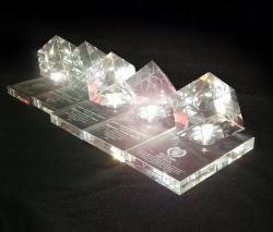 Glasvan Great Dane's new hardware.