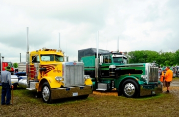 Kevin Trafford showed off his latest Peterbilt 359, on the right, beside his '72 359 with Detroit V12 power
