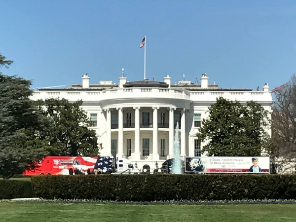 ATA members and a contingent of America's Road Team Captains visited the White House on Thursday to discuss issues in the trucking industry with president Trump. Photo courtesy of ATA