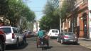 Link to: Man in a bicycle transporting cokes