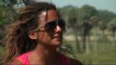 "El surf es gozar desde el momento que inicias, desde tu primer día y eso nunca para. Más de veterano te compras una tabla más grande para remar menos pero nunca dejas de gozar". Lien vers: Patricia (Rocha 1)
