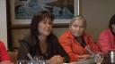 Link to: Honourable Leona Aglukkak, federal Minister of Health