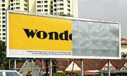 Halved_wonderbra-halved-advertisement-banner