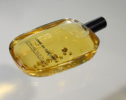 Cdgbottlewithdiamondsraw3