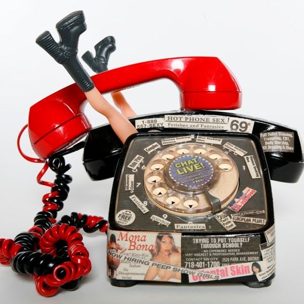 Watch Screamers Online Microphone