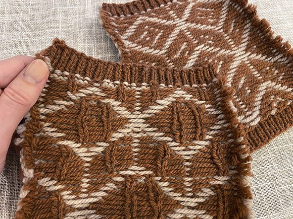 Ladder Back Jacquard Invisibly Manage Long Floats in Stranded
