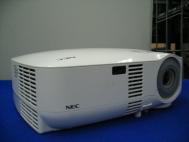 NEC Multisync VT580 XGA 2000 ANSI Lumens 561 Lamp Hours LCD Projector