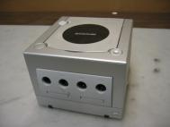 Nintendo Game Cube Video Game Console DOL-001