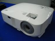 NEC VT580 XGA 2000 ANSI Lumens LCD Projector 2238 Lamp Hours