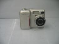 Nikon E775 CoolPix 775 Digital Camera 2 MegaPixel