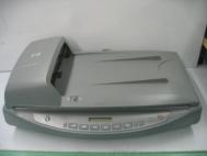 HP Scanjet 8250 Legal Size Flatbed Scanner