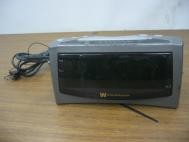 White-Westinghous WCR-11211 AM/FM Alarm Clock Radio