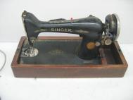 Singer Ornate Antique Black & Gold Sewing Machine