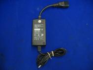 Skynet Electronic Co. V1 +5V 2A AC Adapter SNP-Q316