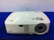 NEC Multisync VT580 Portable Digital LCD Projector 3681 Hours 2000 ANSI Lumens