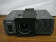 Panasonic PT-L595U LCD Projector