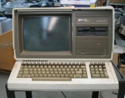 Zenith ZWG-121-32 Computer W/Disk Drive