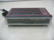 Realistic 12-1540 Chronomatic 233 Alarm Clock Radio