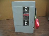 General Electric GE 30A 120V/240V Safety Disconnect Switch TH3221