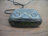 GE 7-4837B Digital Clock and Wake Set