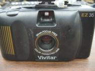 Vivitar EZ35 35mm Focus Free Camera With Auto 215 Flash