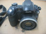 Fujifilm S5000 FinePix 3.1 MP Digital Camera 22x Zoom