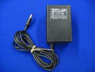 Quasar QE803WE 9V 500mA 10W AC Adapter Power Supply